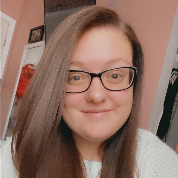 Meet your Posher, Jenna - Picture 1 of 1